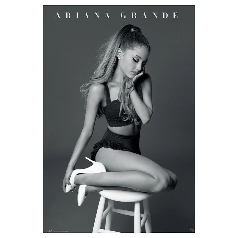 Poster Ariana Grande Chair 3 Poster Ariana Grande Chair